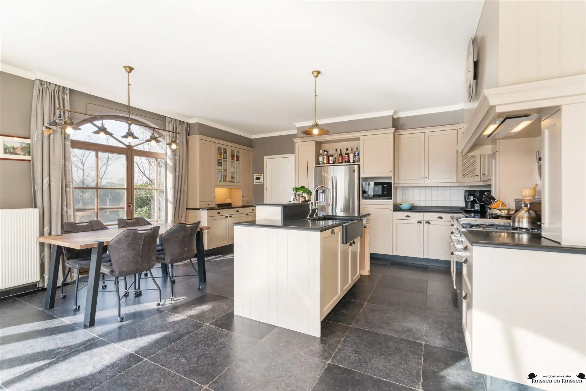 Exclusieve villa op een perceel van ca. 2000 m² in Loenhout foto 10