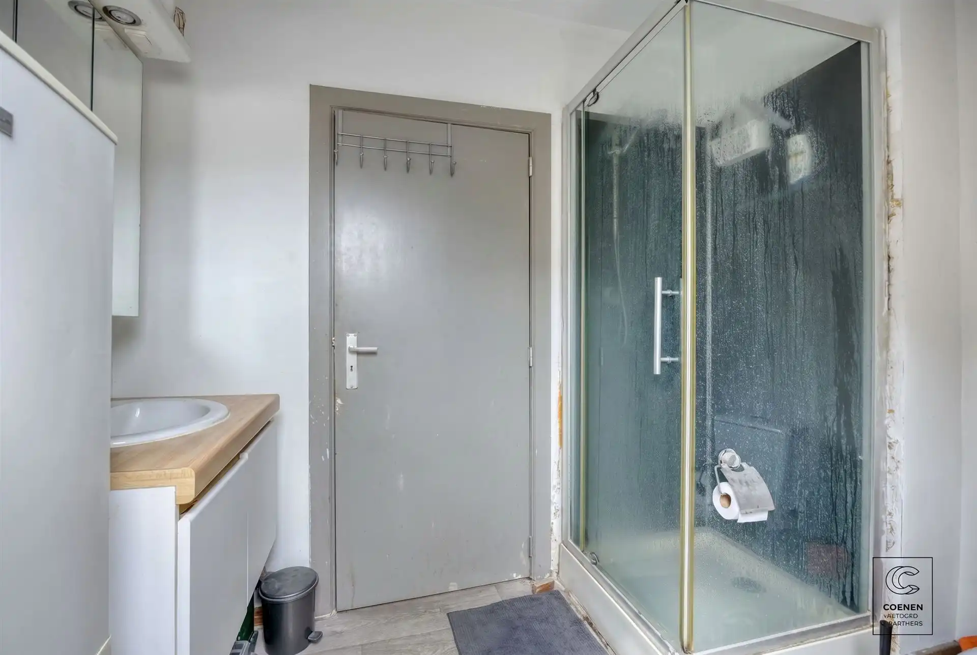 Ruime woning, momenteel ingericht als 4 studio's! foto 20