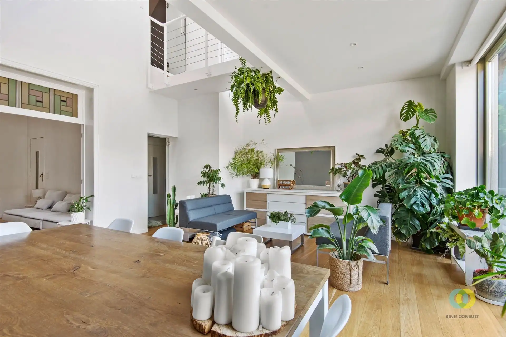 Charmante eengezinswoning met tuin foto 2