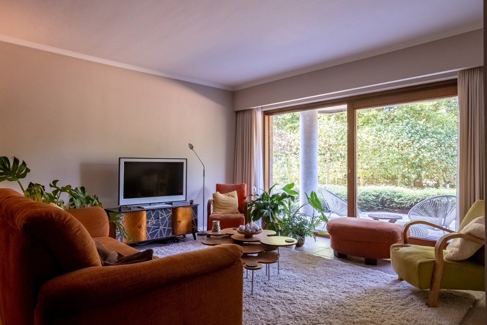 Gelijkvloers appartement met twee slaapkamers foto 2