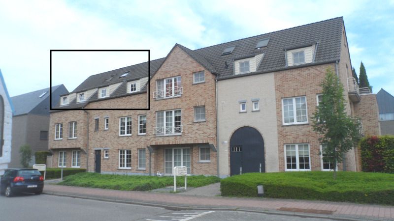 Keurig instapklaar duplex/dakappartement met 2slpk, terras, autostaanpl en berging nabij centrum Geel foto {{pictureIndex}}