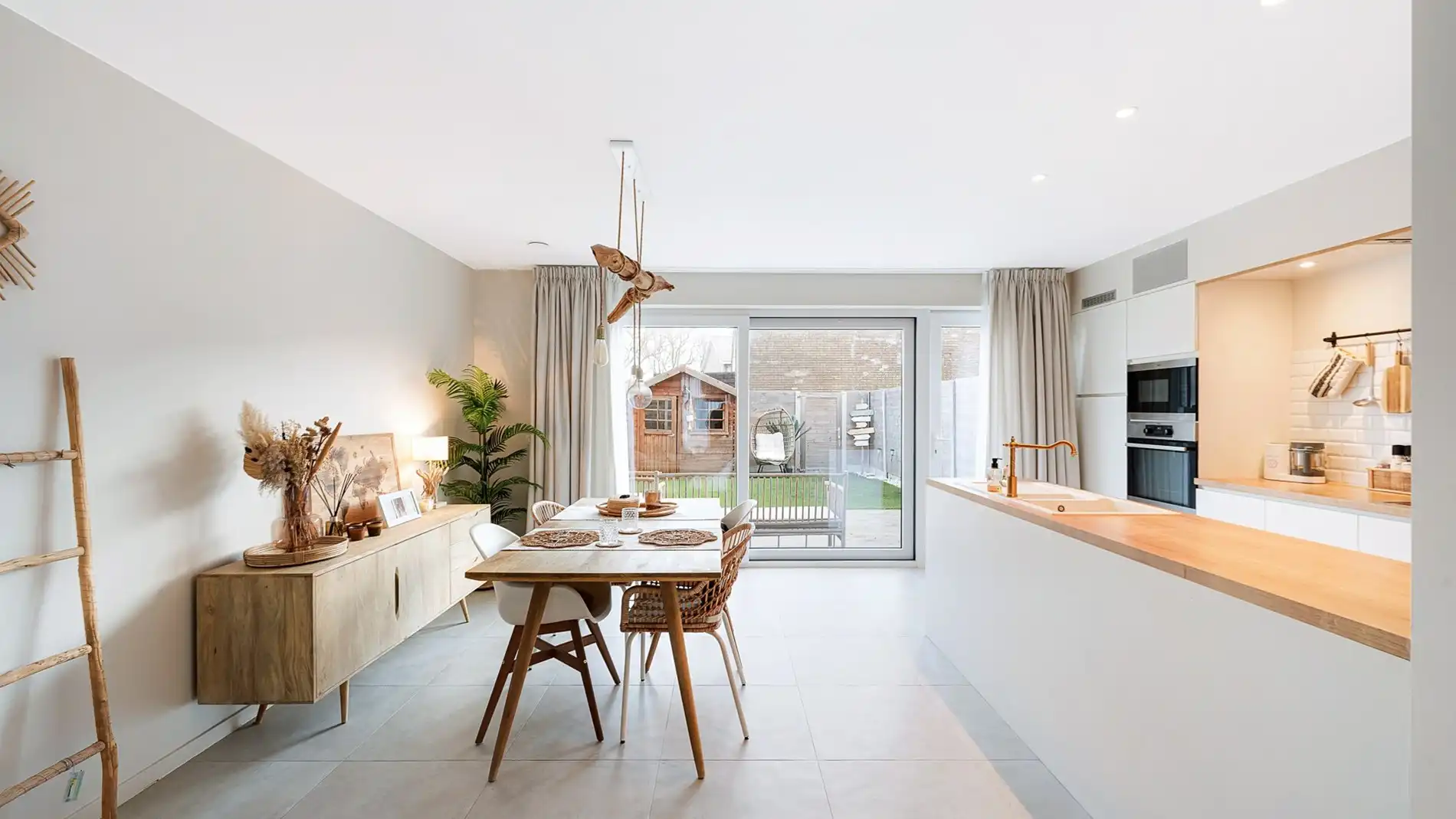 Quasi nieuwbouwwoning in een deelgemeente van Brugge foto 5