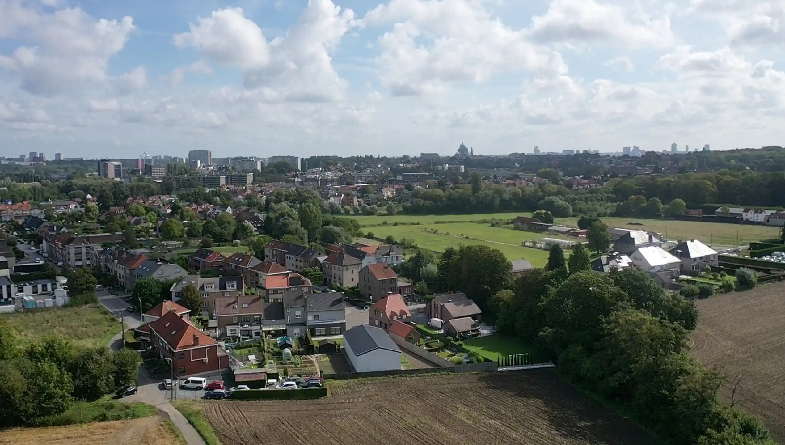 Karaktervolle woning met grote loods in Dilbeek! foto 23