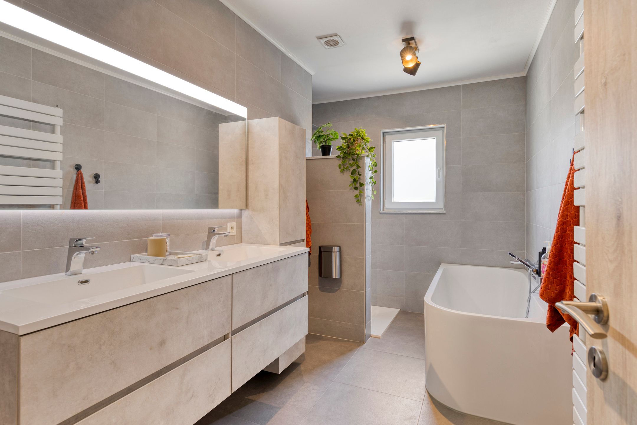 Instapklare gelijkvloerse woning op perceel van 13 are foto 8
