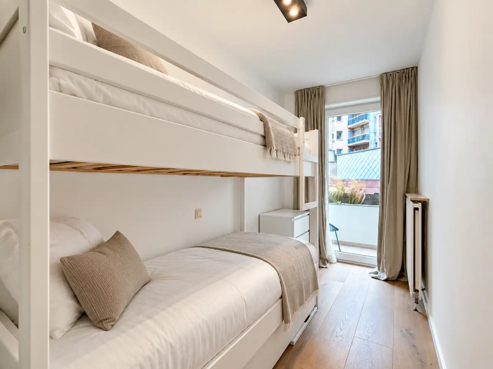Instapklaar gerenoveerd appartement vlak bij zee foto 8