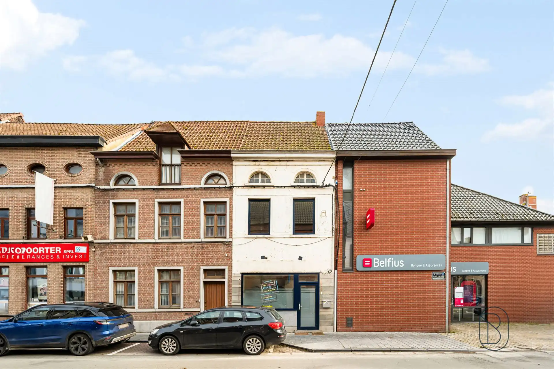 Handelszaak + woonst ideaal gelegen in het centrum! foto {{pictureIndex}}