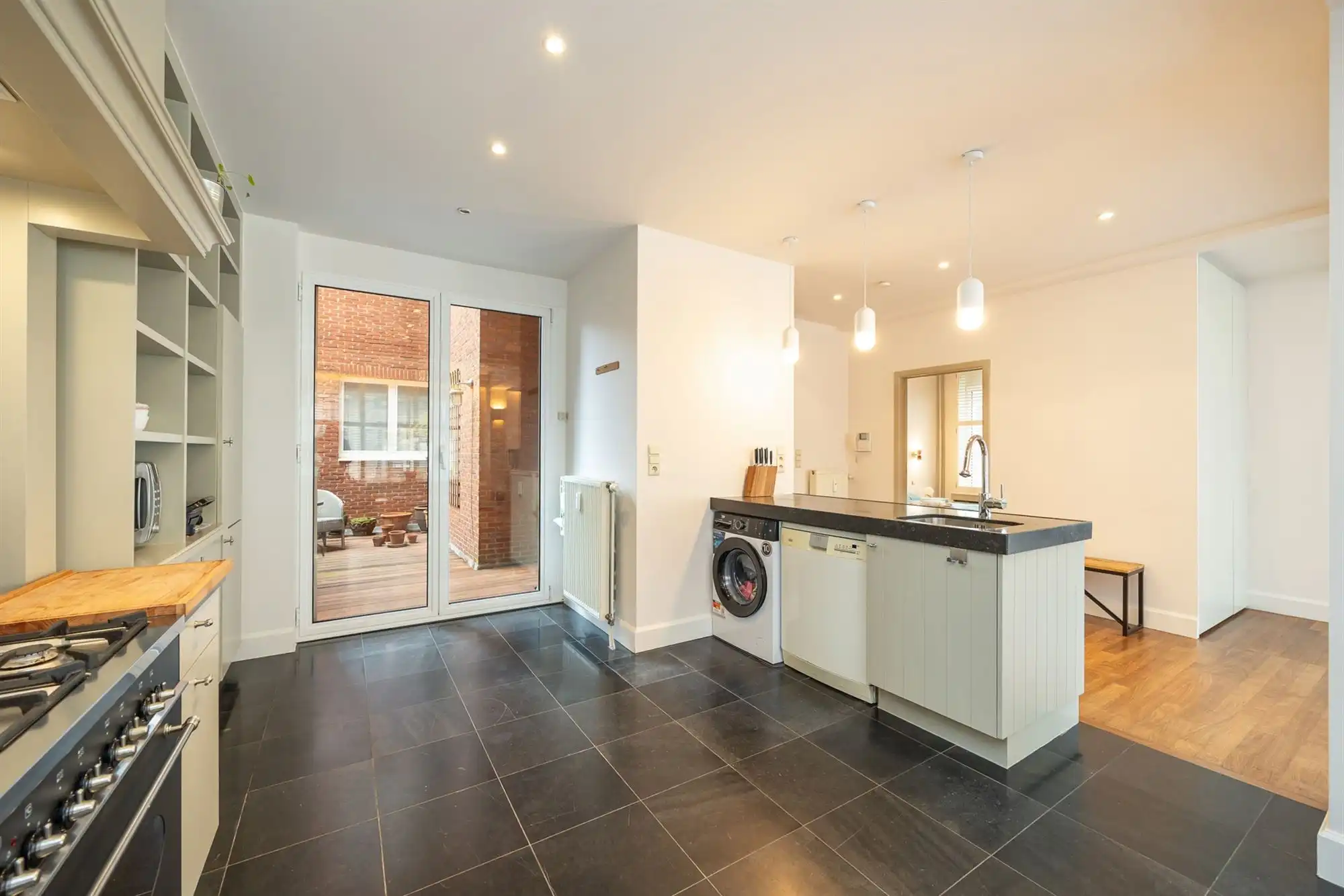 Instapklaar hoekappartement met terras foto 9