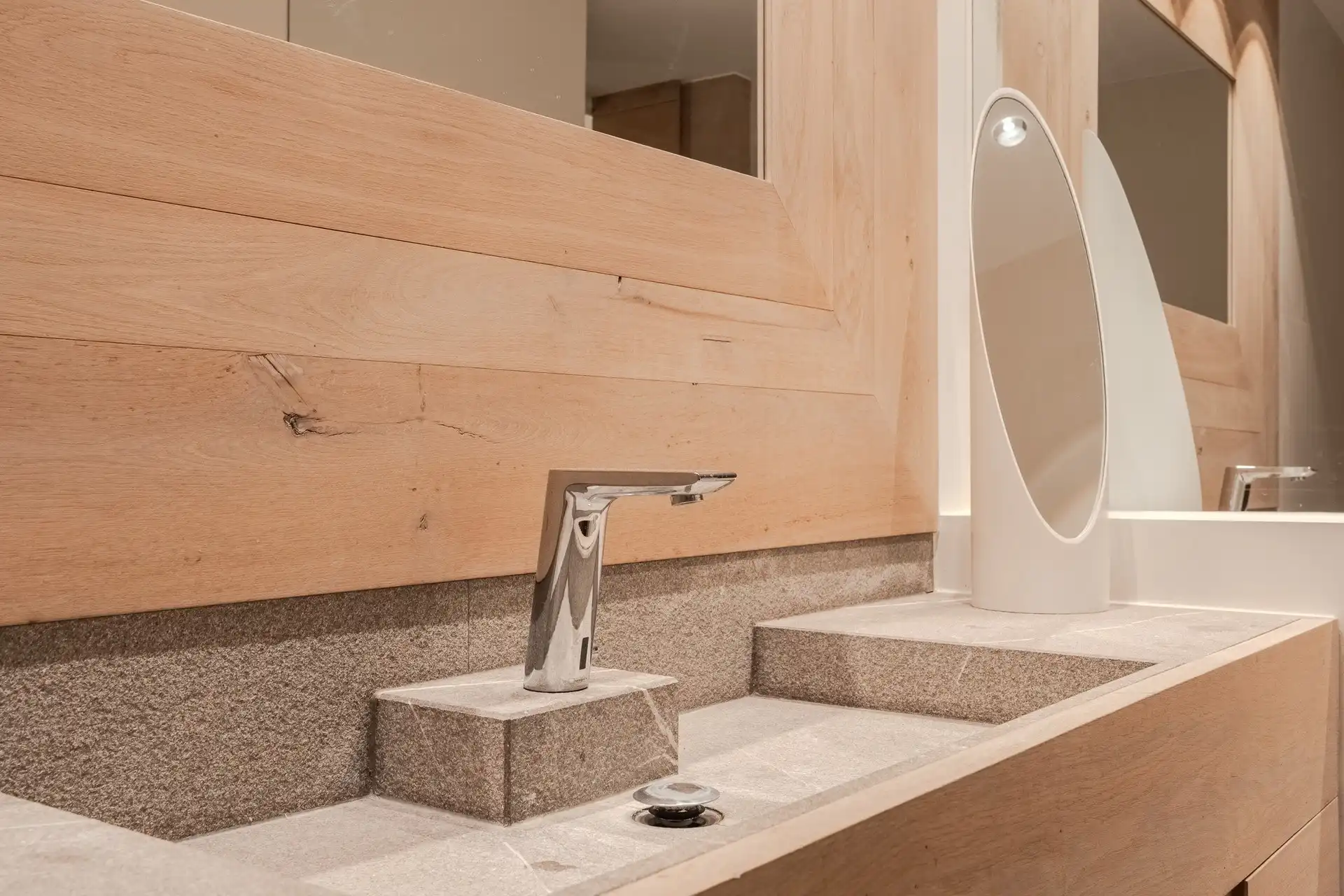 Exclusief en uitzonderlijk lichtrijk designappartement in het hart van Knokke-Zoute foto 35