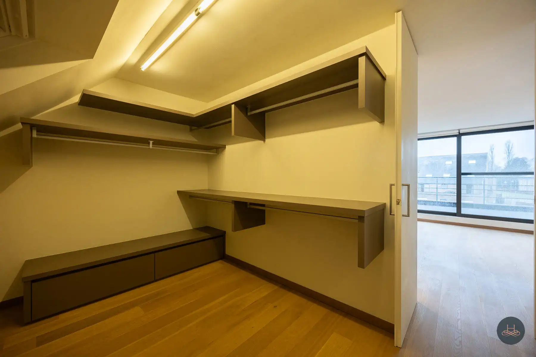 Zeer ruim triplex appartement in centrum Haacht foto 23