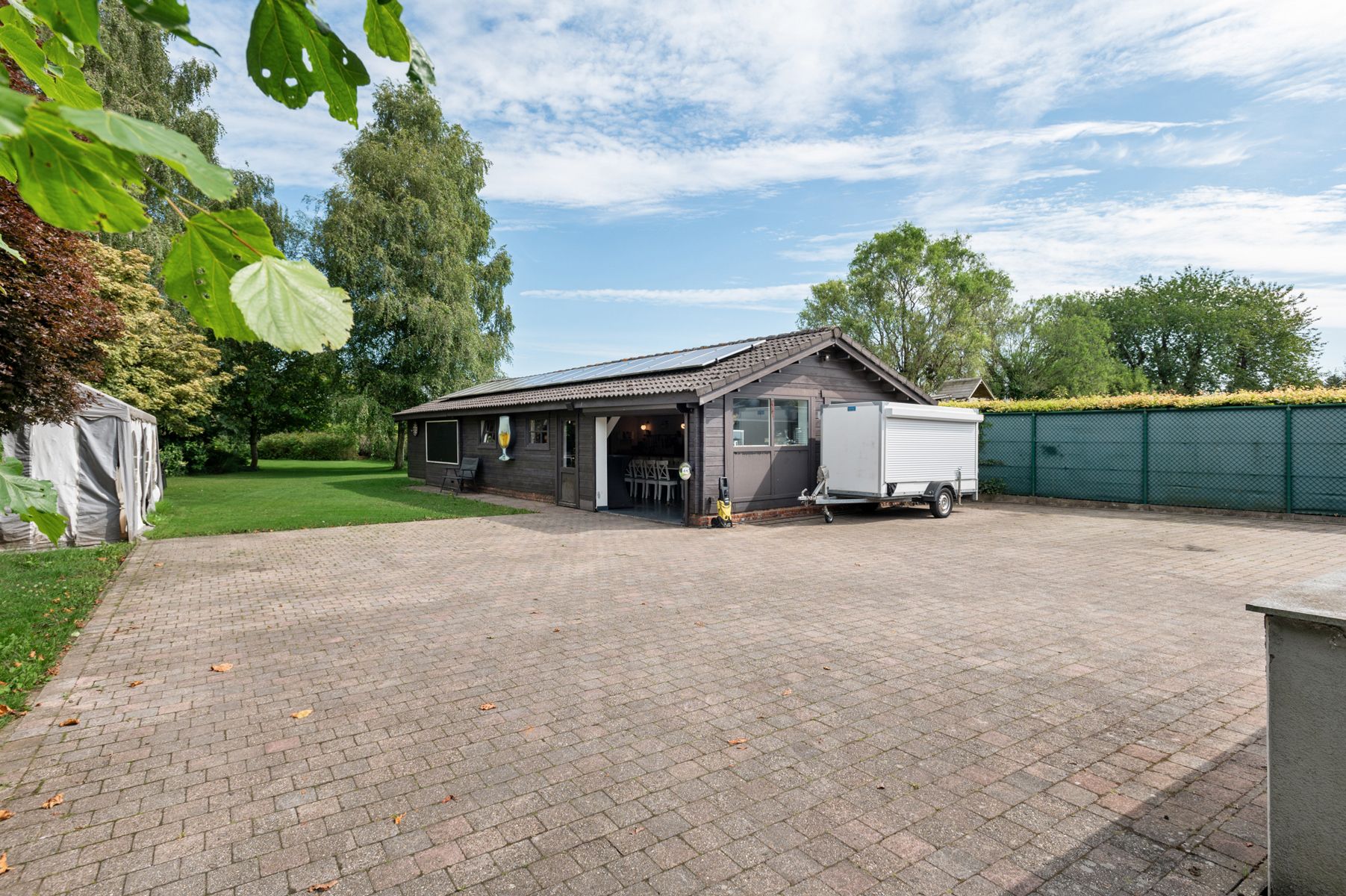 Woning met mogelijkheden en vergunde feestzaal op 2.012m² foto 17