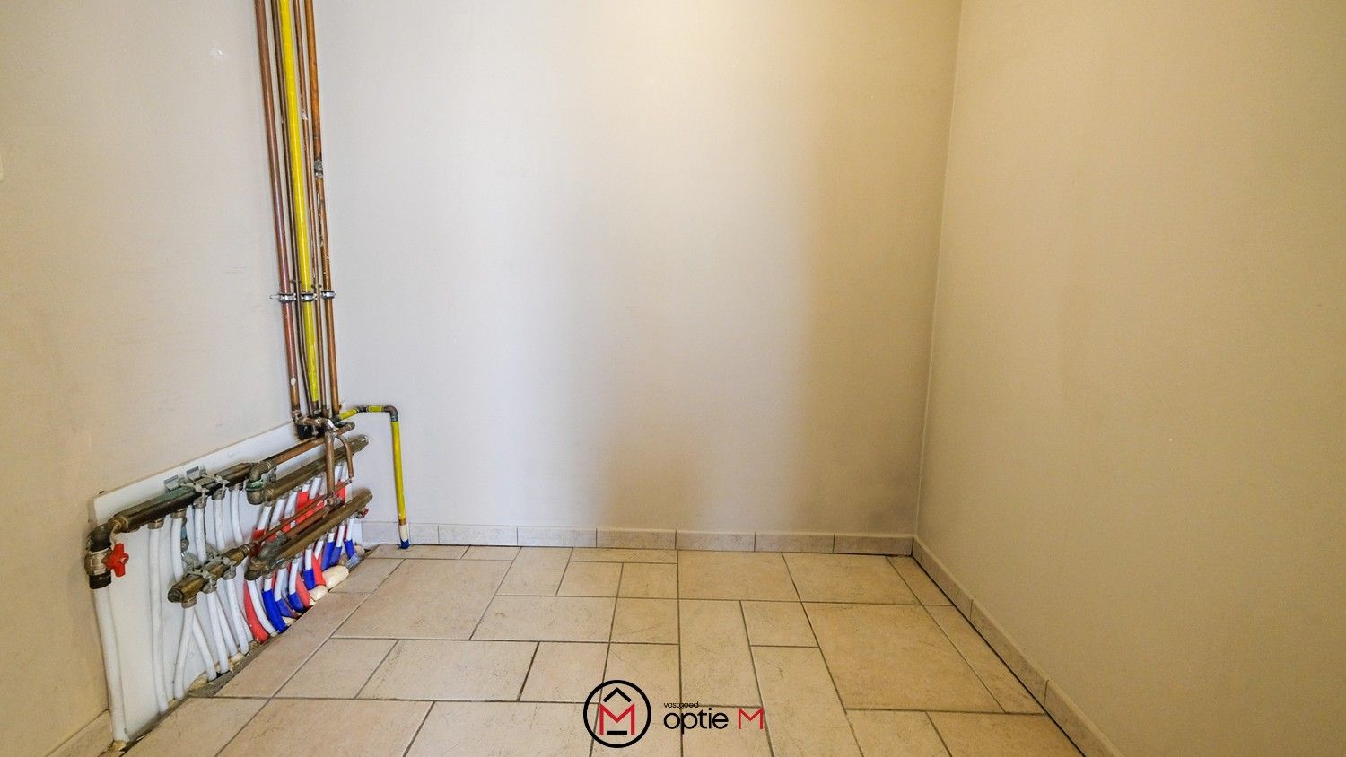 Investeringspand met handelsruimte en appartement in Merem Bilzen foto 13