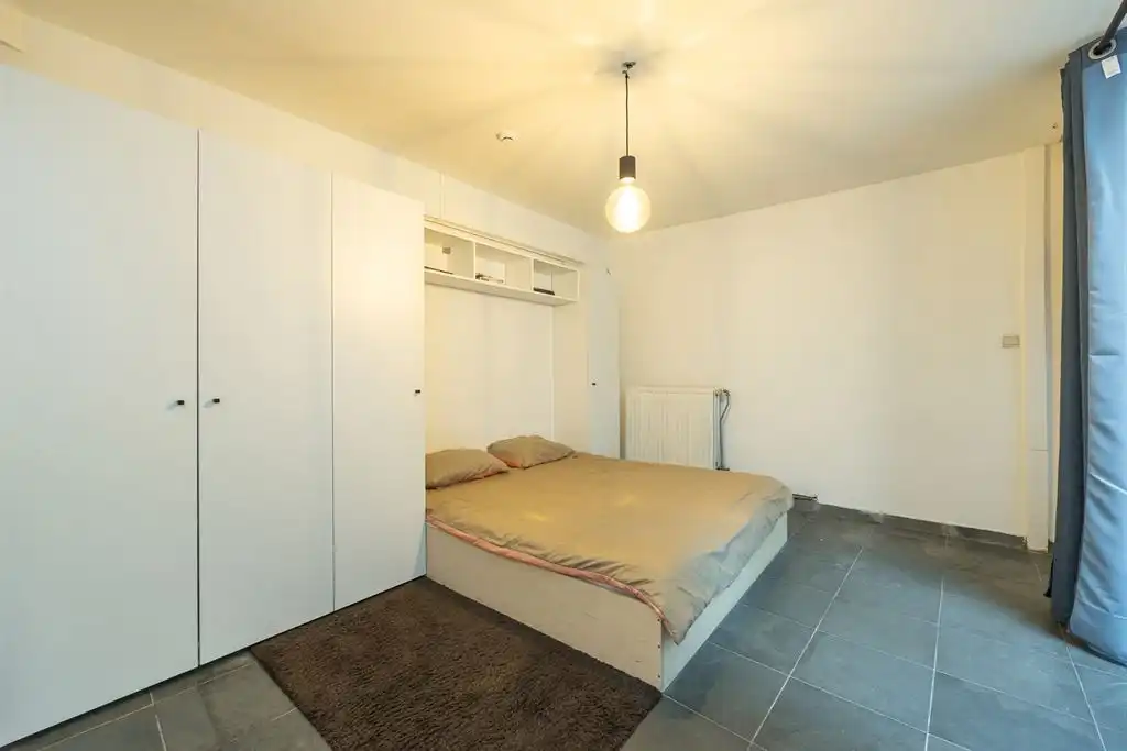 Karaktervol appartement met stadskoer foto 9