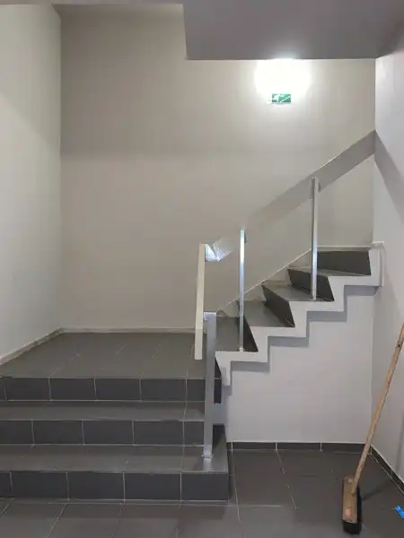 Instapklaar handelsgelijkvloers Te Huur en Te Koop foto 55