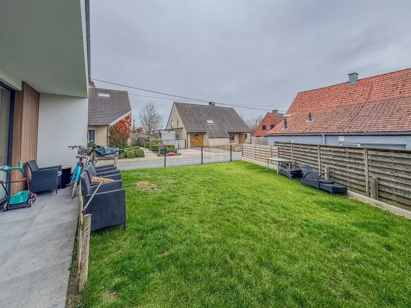 Nieuwbouwwoning met 3 ruime slaapkamers en tuin. foto 7