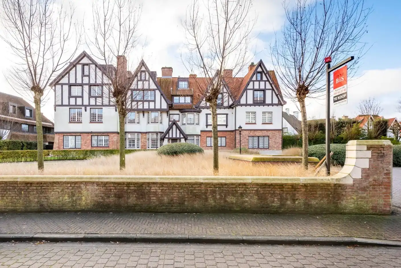 Garage te huur Eugène Ysayelaan 2 - 8300 Knokke-Heist