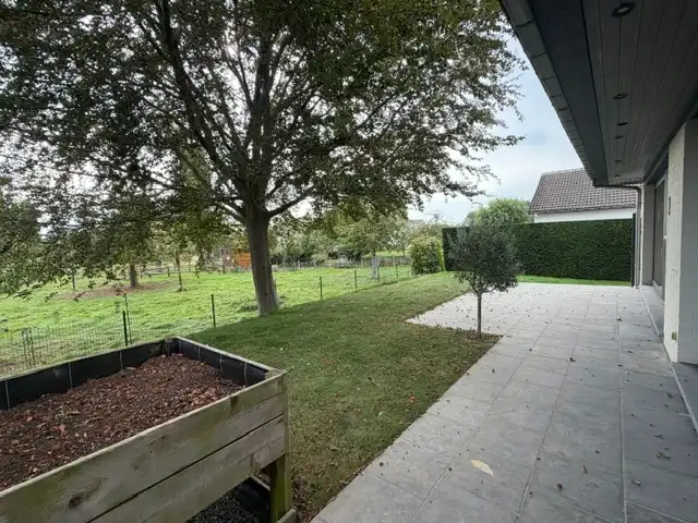 Eengezinswoning met 2 slaapkamers, garage, terras en tuin foto 21