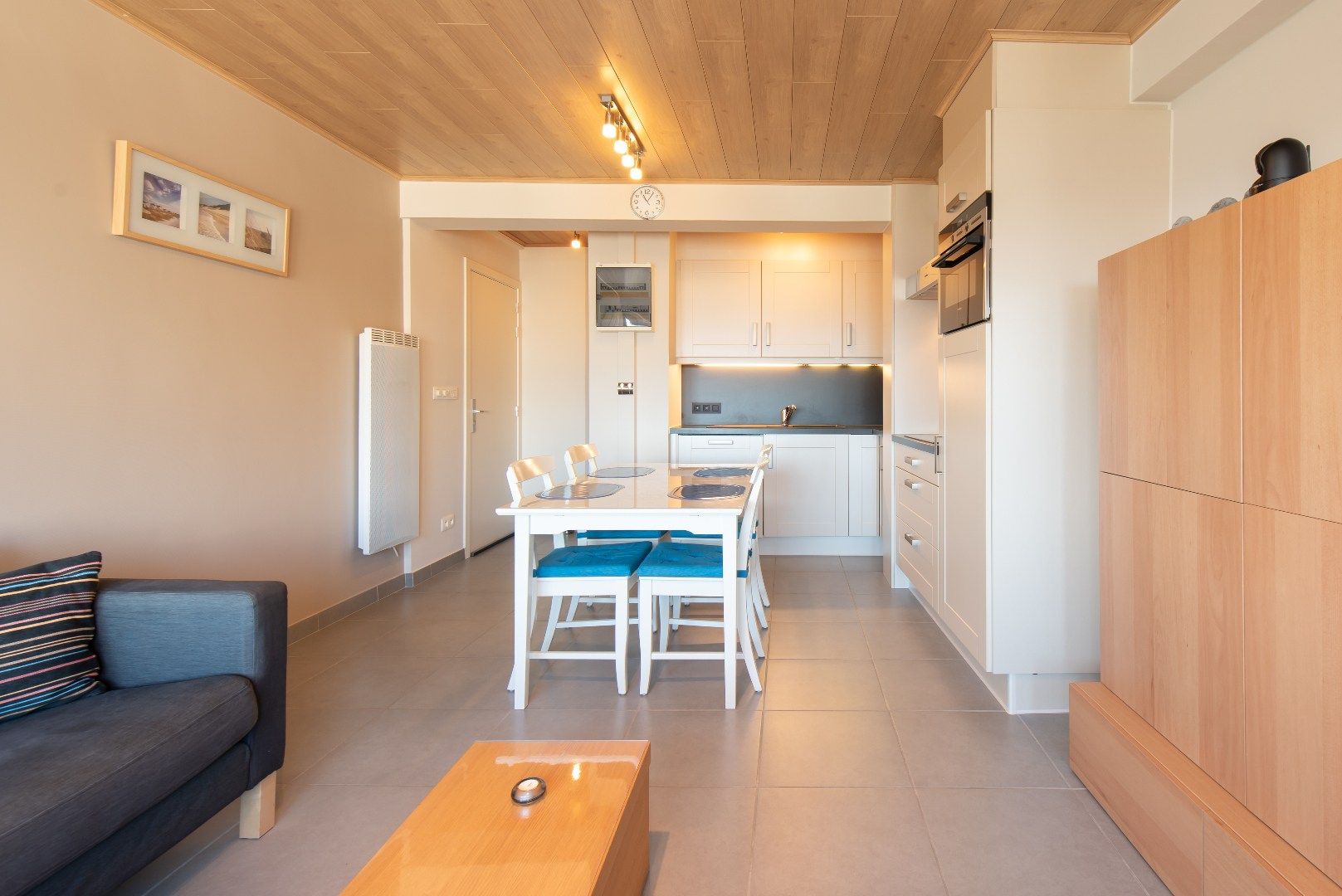 Prachtig afgewerkt appartement met zijdelings zicht op zee! foto 5