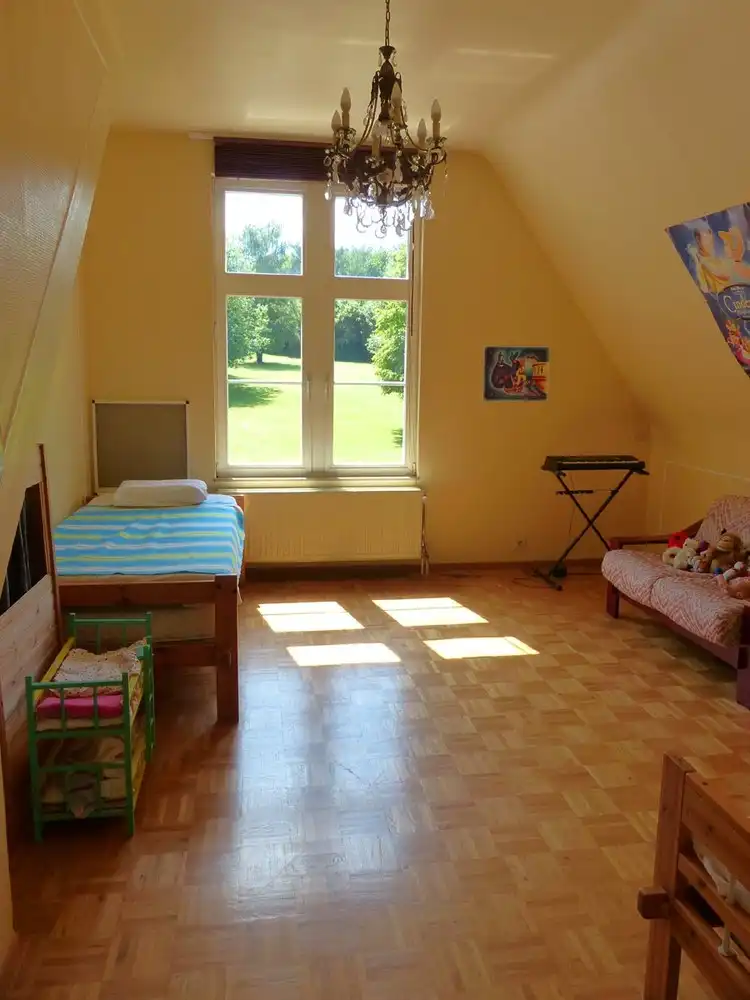 gezellige villa van 870 m2 met praktijkruimte, kangoeroewoning, ...  op 1,27 hectare foto 17