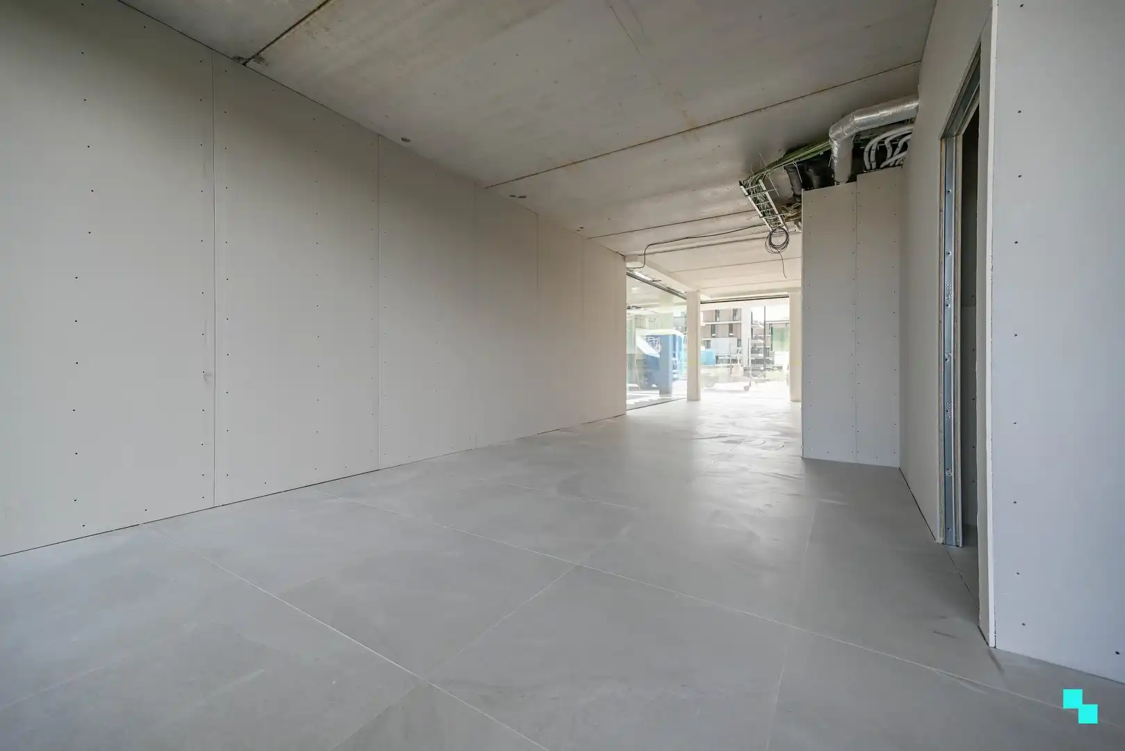 Commerciële ruimte in residentie Blauwpoorte foto 14