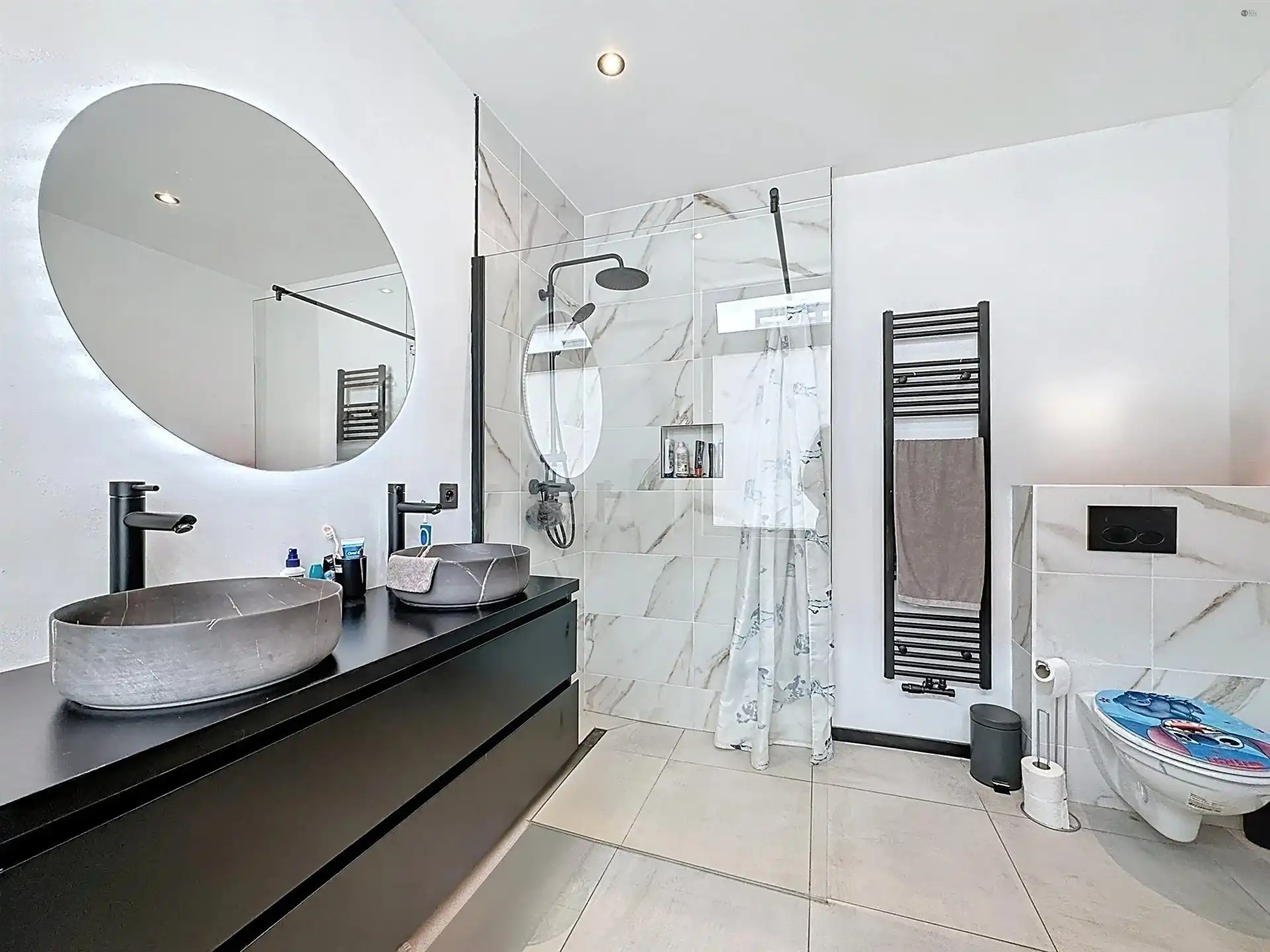 Instapklare woning met 3 slaapkamers en gezellige tuin. foto 9