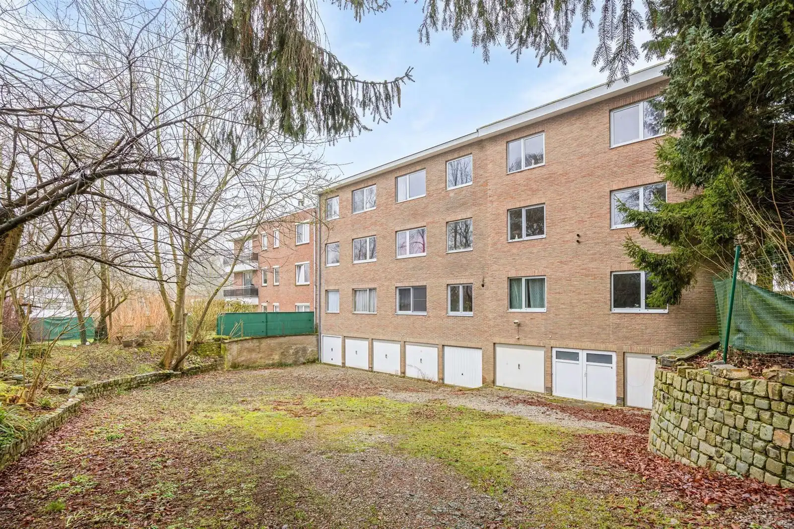 Super gelegen gelijkvloers appartement met voortuintje en garage foto 18