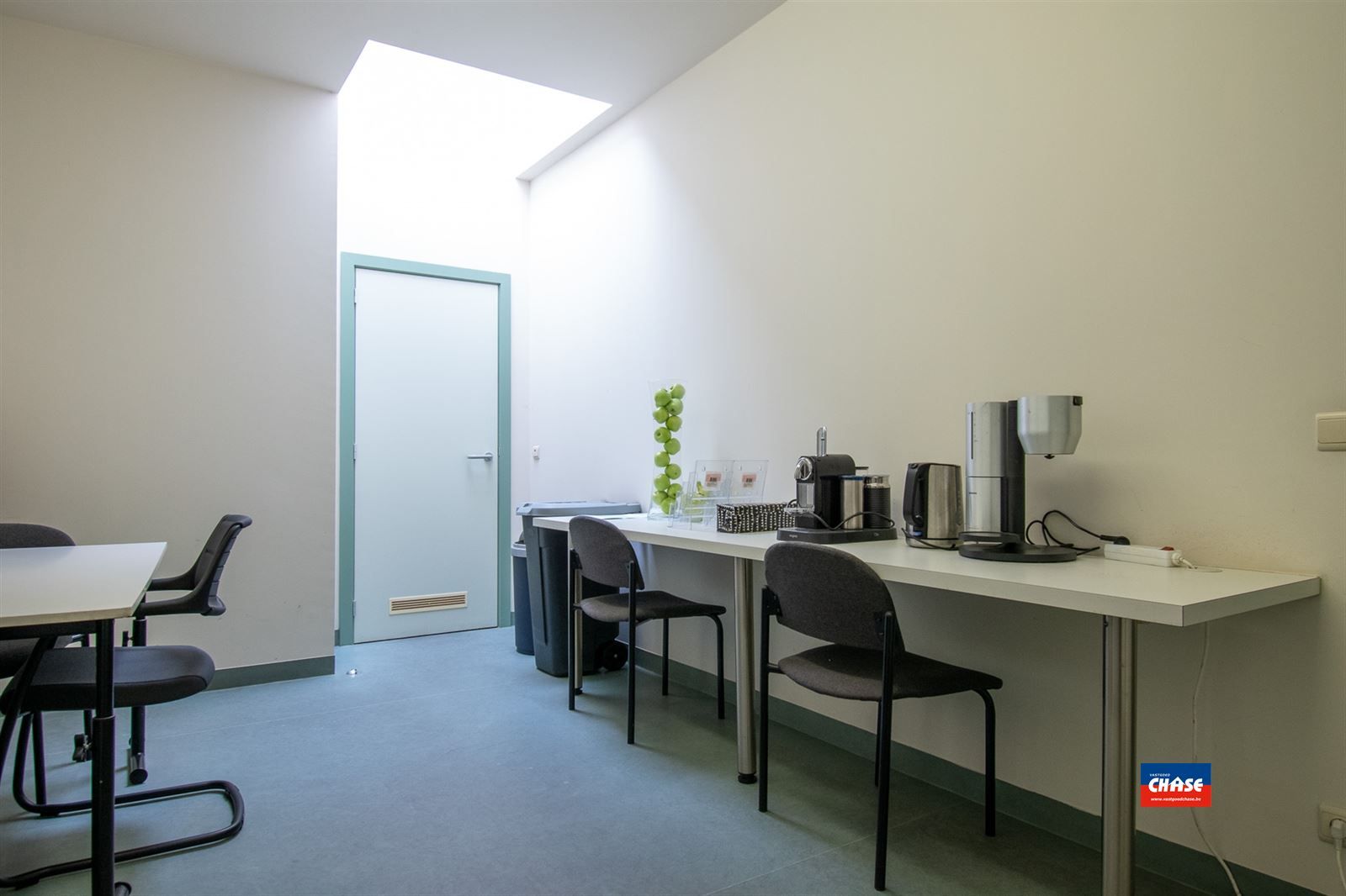 Handelsgelijkvloers op circa 200m²  foto 13