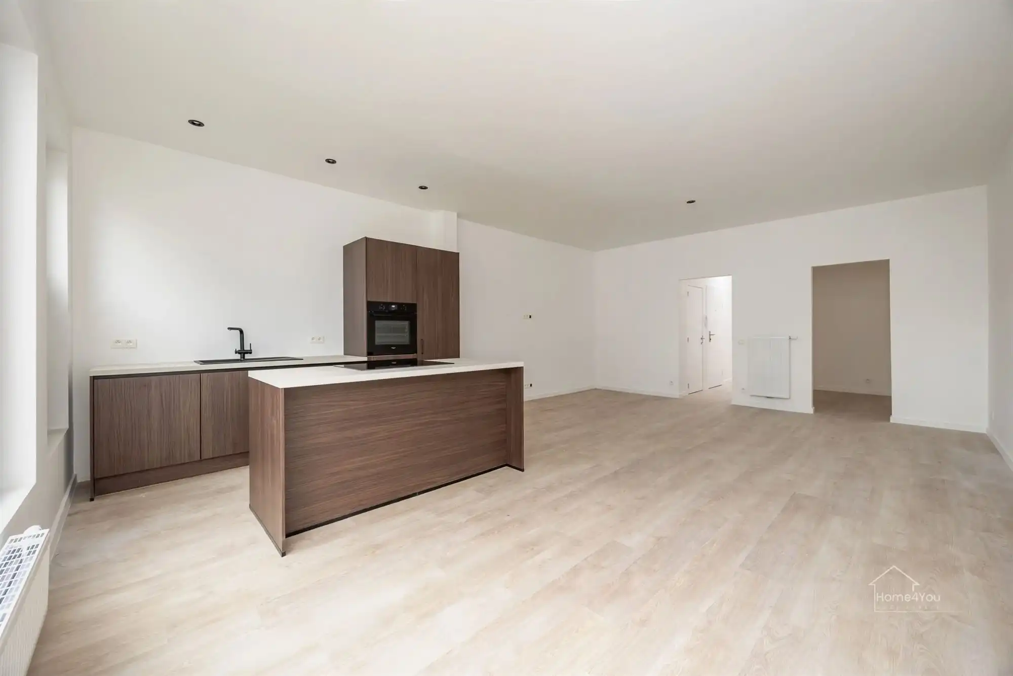 Gerenoveerd appartement met 2 slaapkamers op het Zuid. foto 4