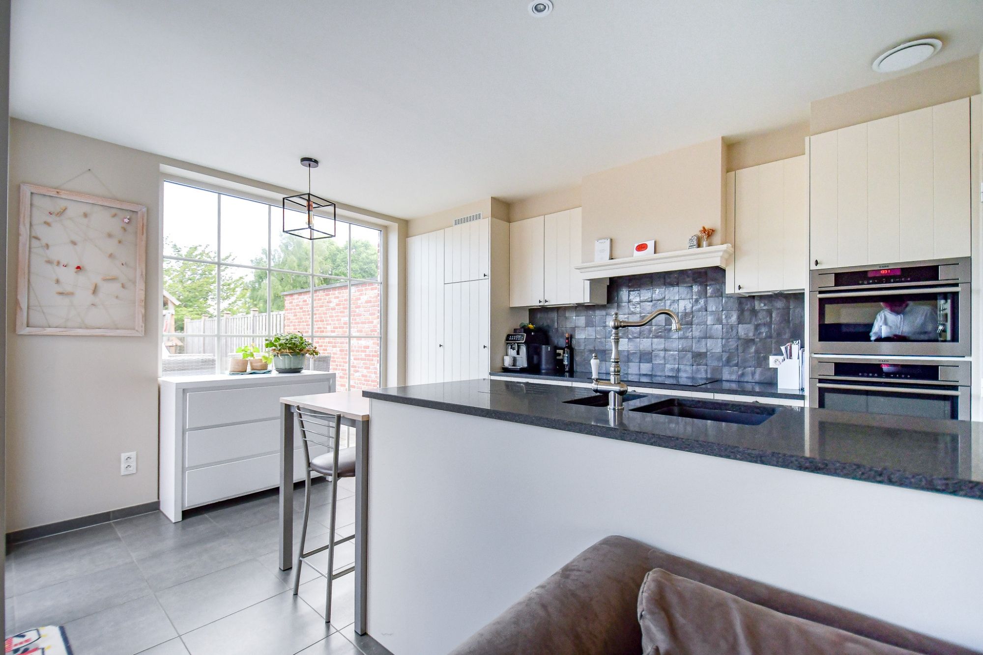Recent hedendaags ingerichte woning (bj 2017) in een groene omgeving tussen Oedelem en Brugge foto 5