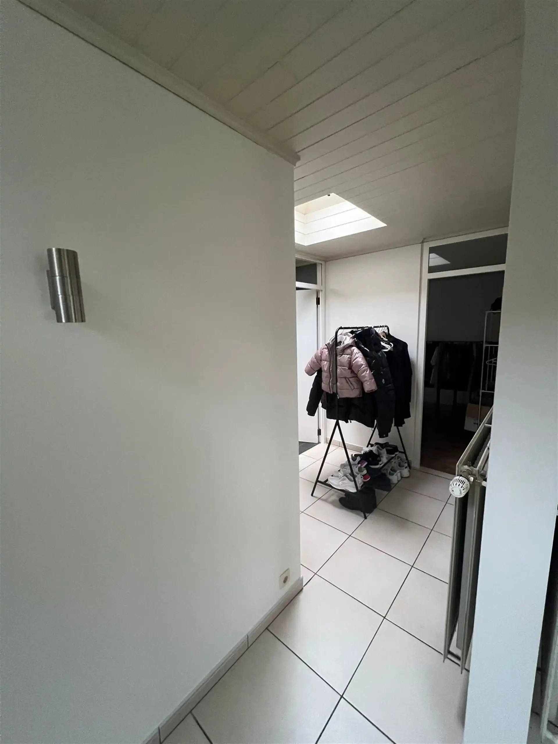 Ruime bungalow met twee slaapkamers en grote tuin foto 13