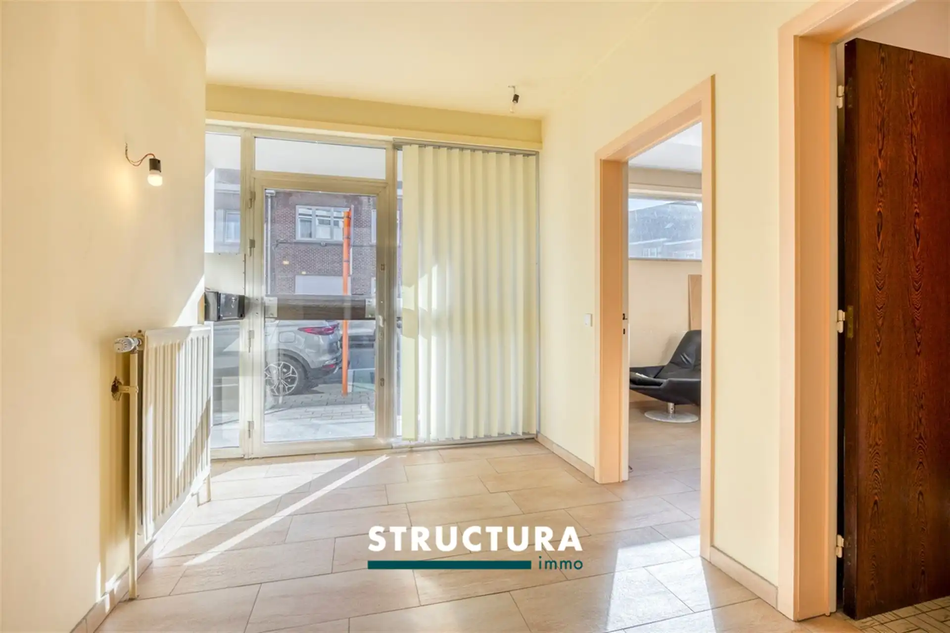 Karaktervolle woning met praktijk en 4 kamers foto 2