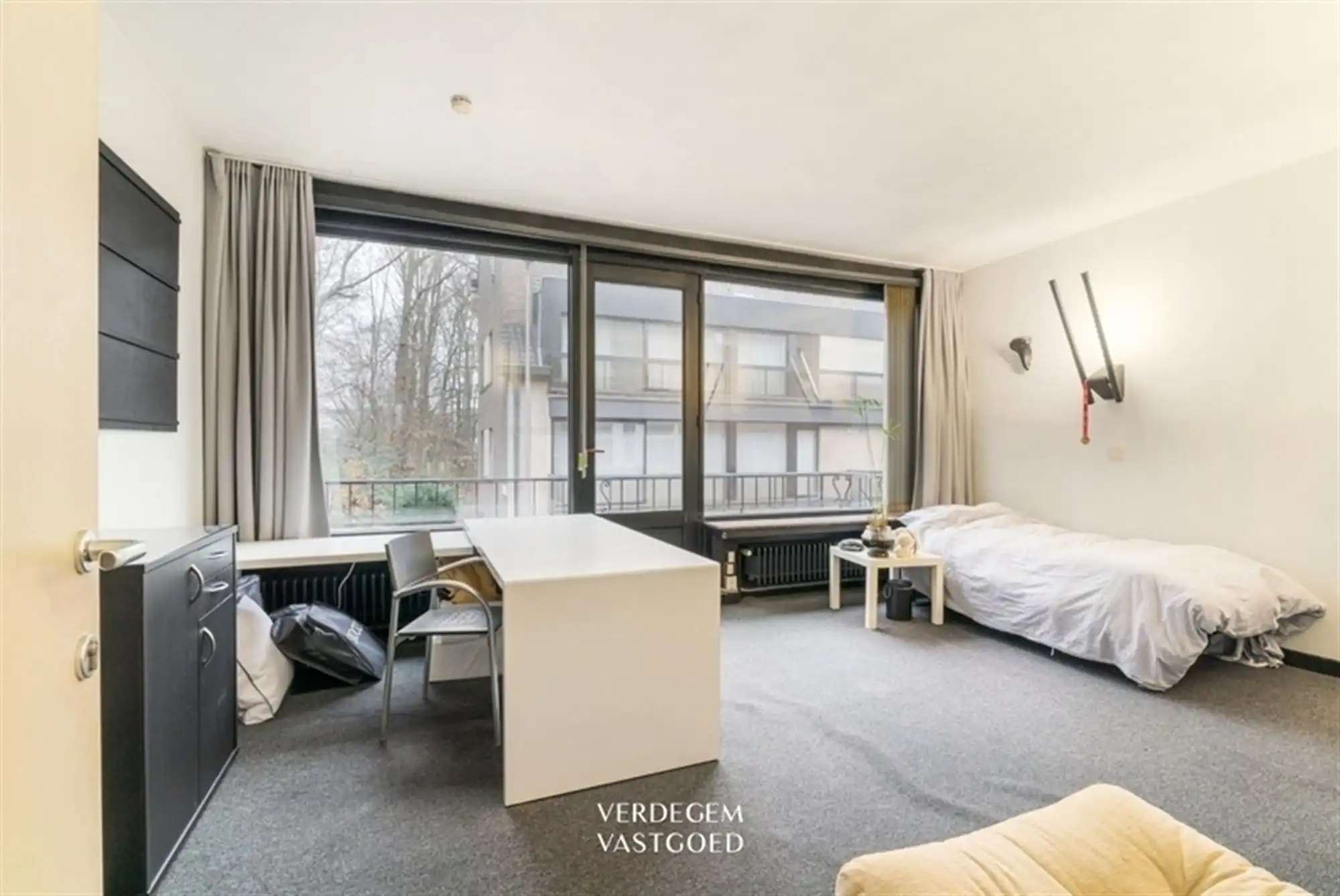 Architecturale studentenwoning met 8 entiteiten, garage en prachtige tuin foto 9