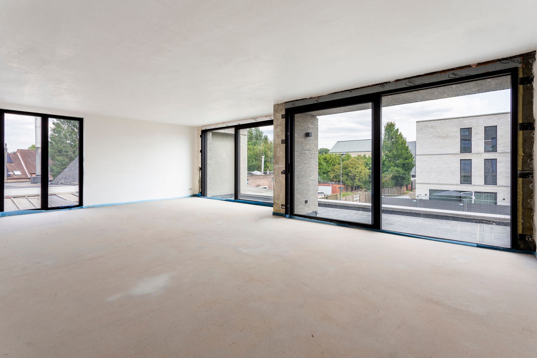 Nieuwbouw 3-slaapkamerappartement in hartje Wommelgem foto 2