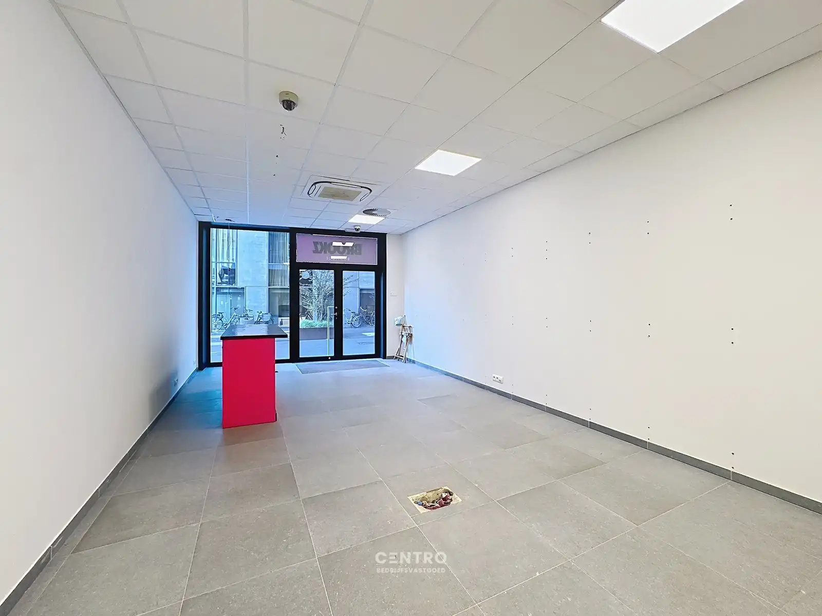 Handelspand op TOPligging ('de Munt') te Roeselare! foto 6