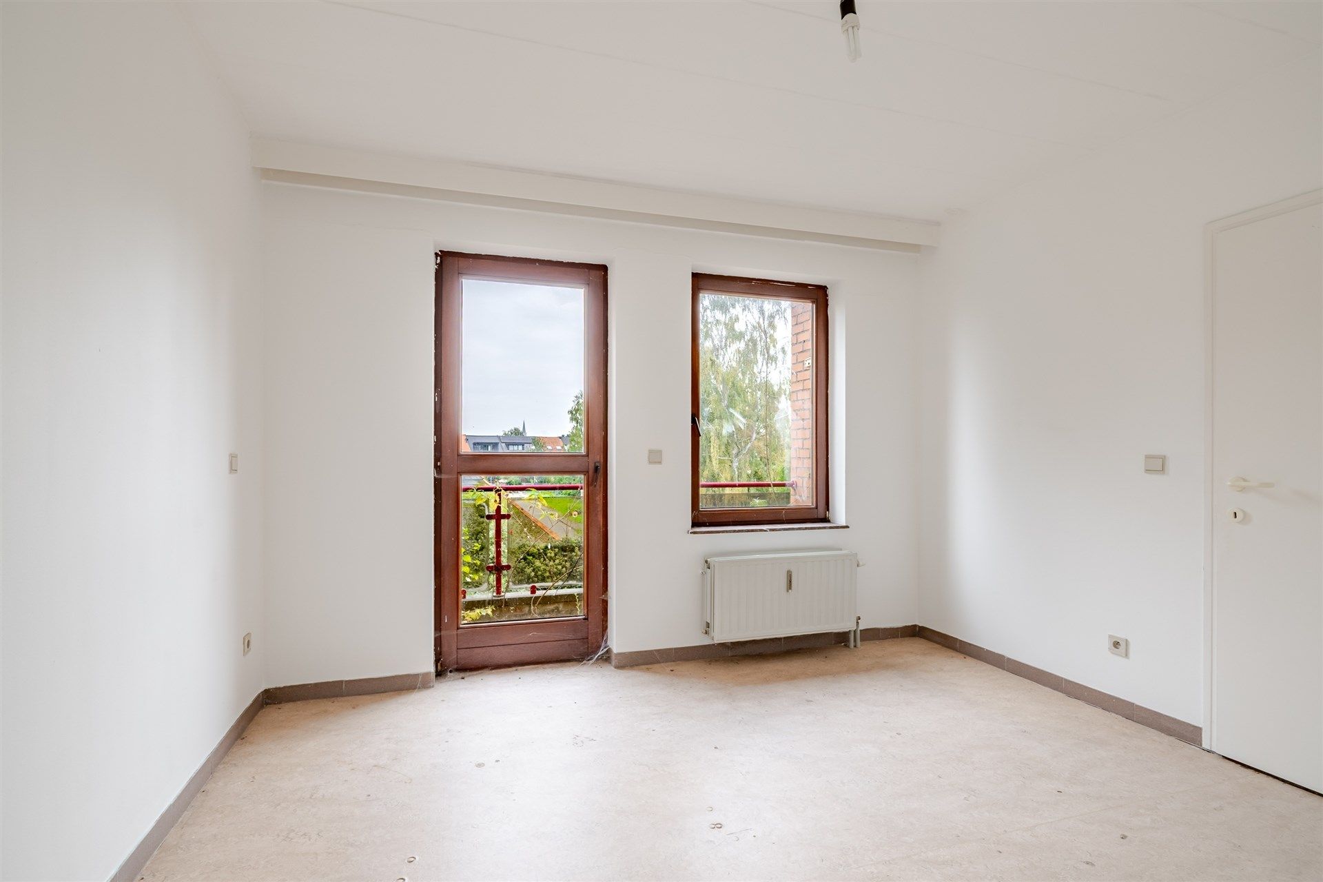 Opbrengsteigendom bestaande uit 6 ruime appartementen + 32 garageboxen foto 15