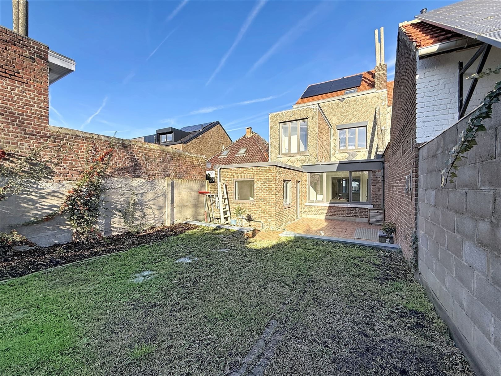 Gerenoveerde stadswoning, 4 slpks, tuin, terras, 2a 43ca foto 4