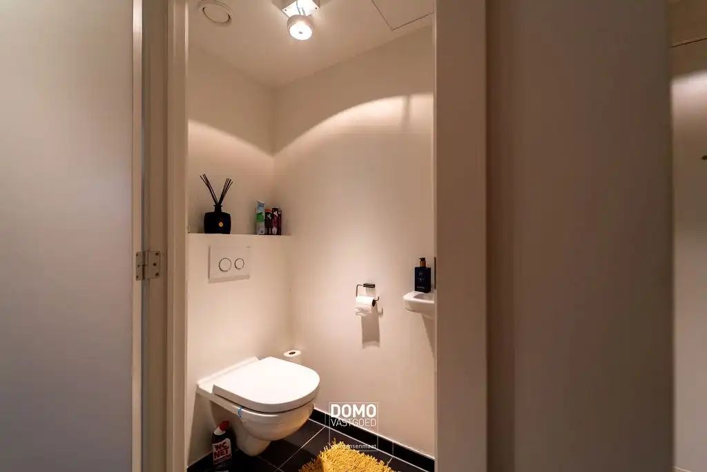 INSTAPKLAAR 2 SLAAPKAMER APPARTEMENT MET PRACHTIG RUIM TERRAS TE BILZEN CENTRUM foto 11