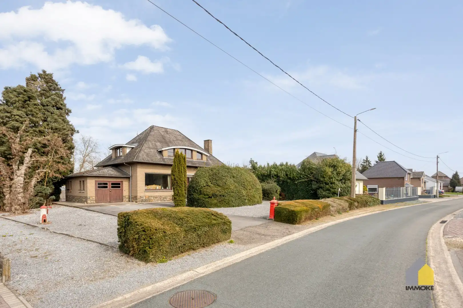 Te renoveren, statige woning op mooi perceel van 23 a 90 ca. foto 38