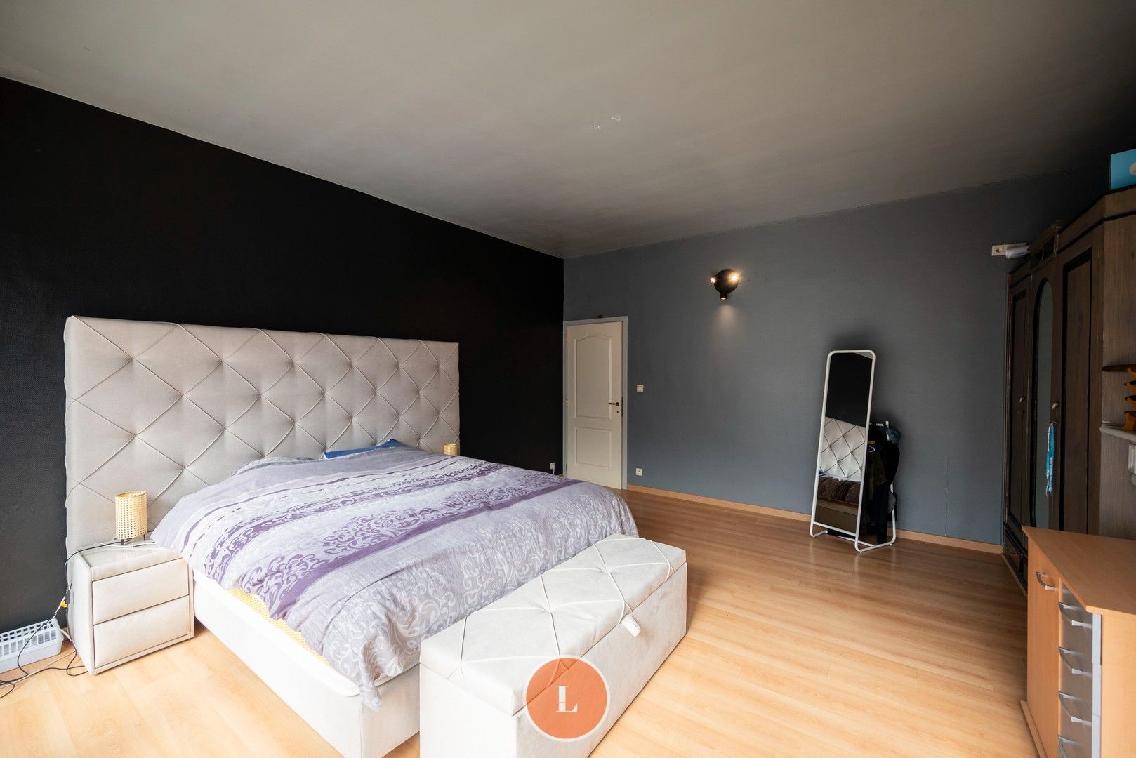 Te koop ruime half open woning met 5 slaapkamers en uitweg te Menen. foto 11