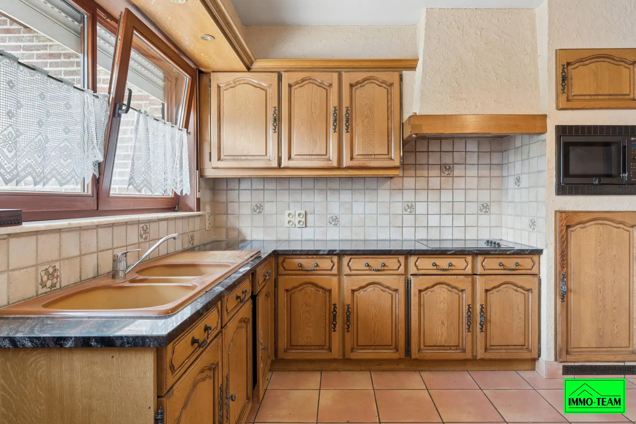 Gezellige 3-gevelwoning nabij dorpskern Iddergem foto 8