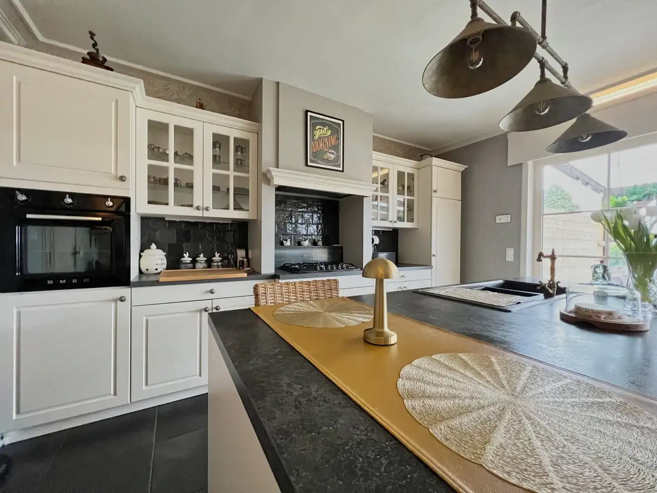 Lichtrijke woning ( slpk + badk op gelijkvloers) +tuin! foto 6