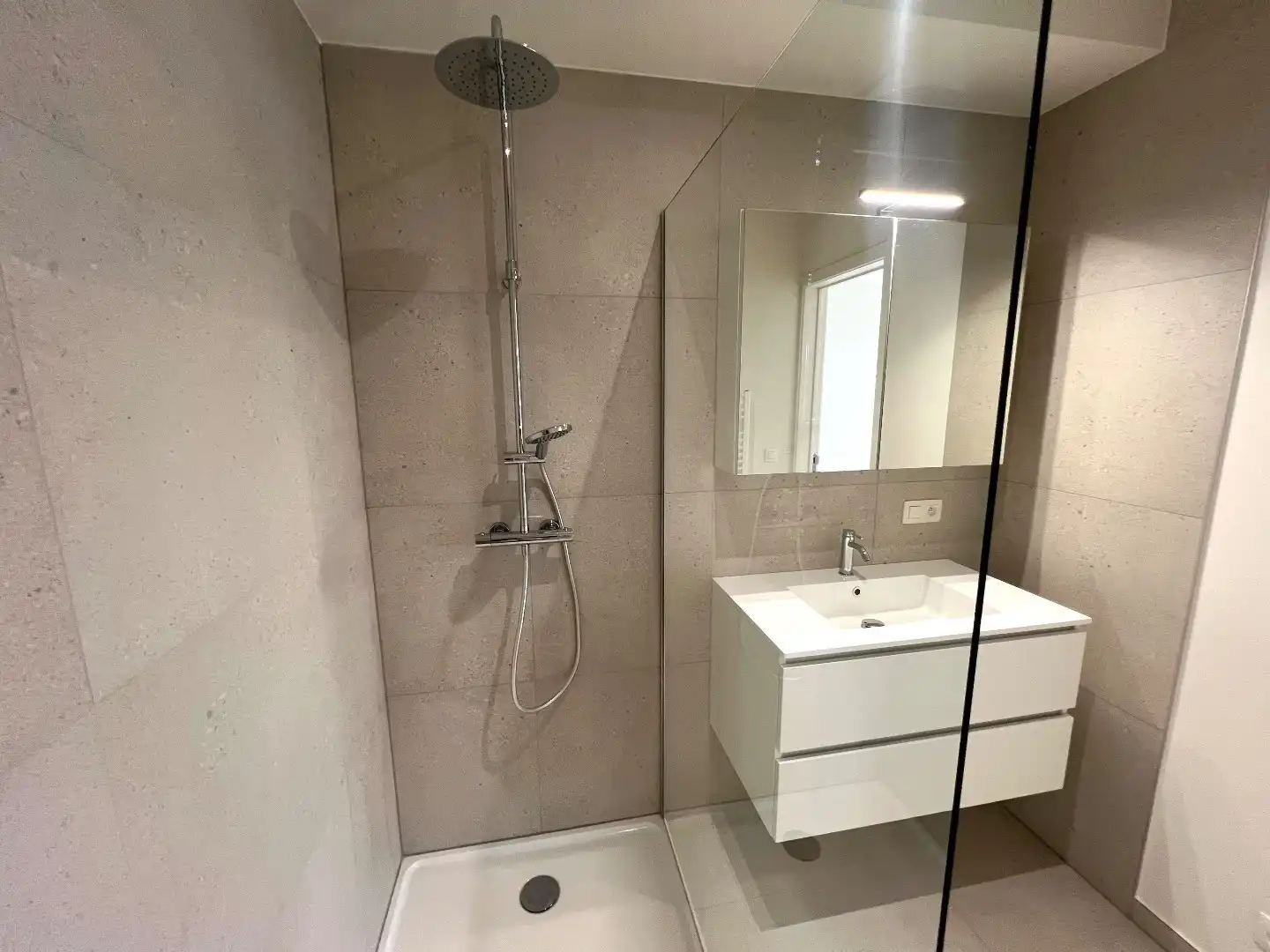 Luxe nieuwbouw appartement, 68m², 2 terrassen, 1 slpk, op toplocatie foto 14