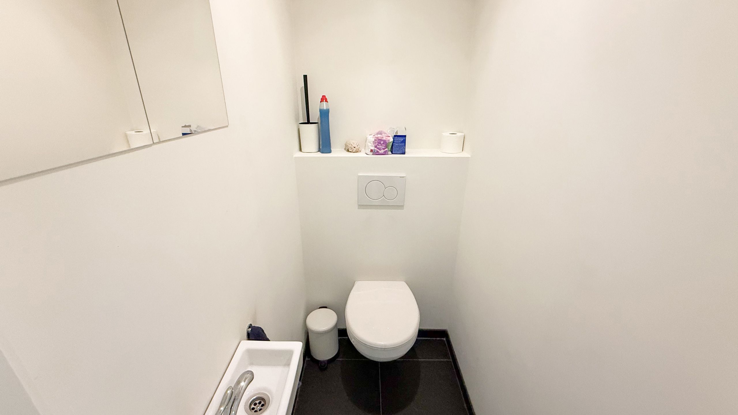 Verzorgde nieuwbouw app met inbegrepen parking in Beringen! foto 16