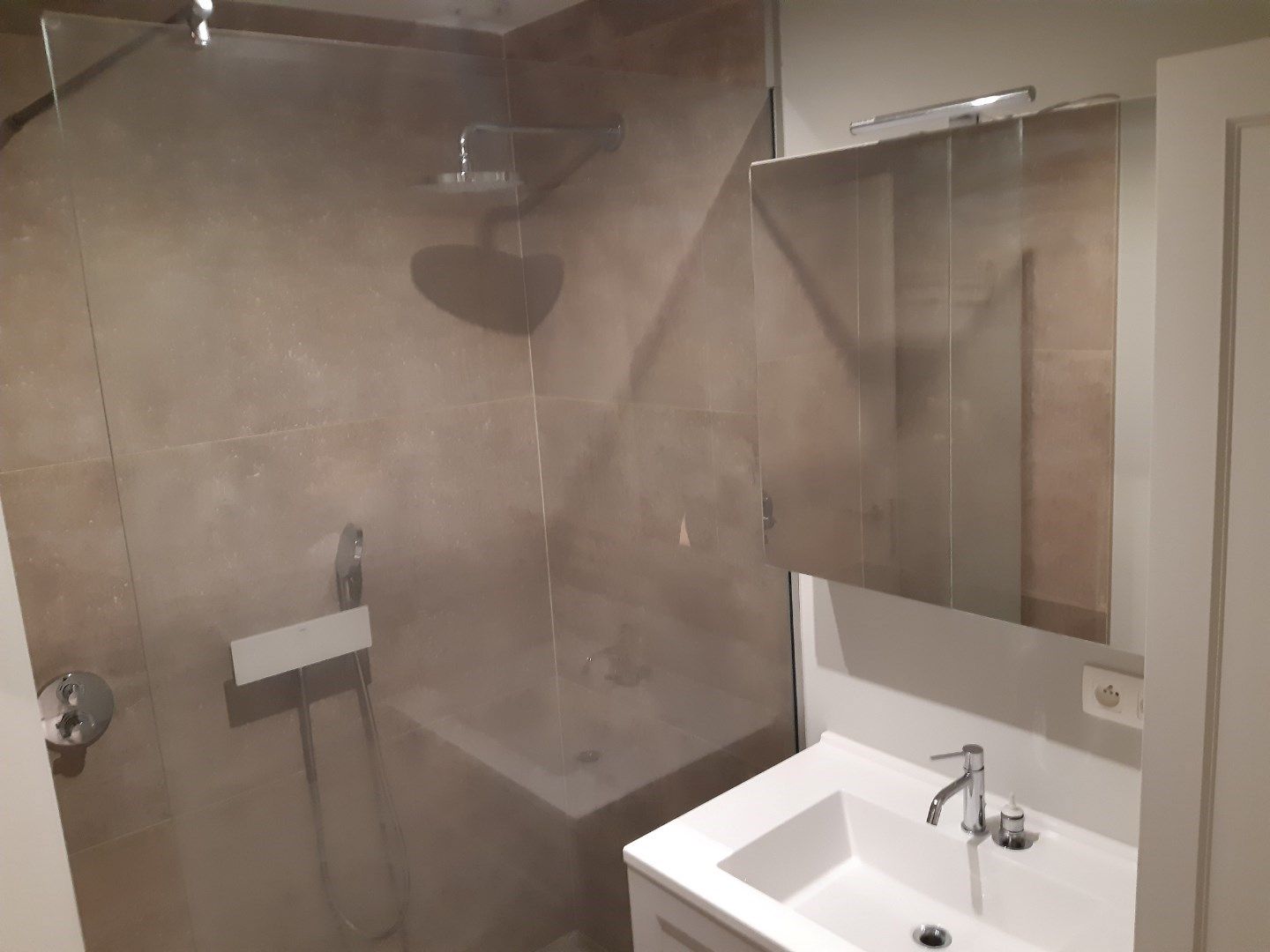 Uitstekend gelegen BEN-appartement in hartje Asper. foto 18