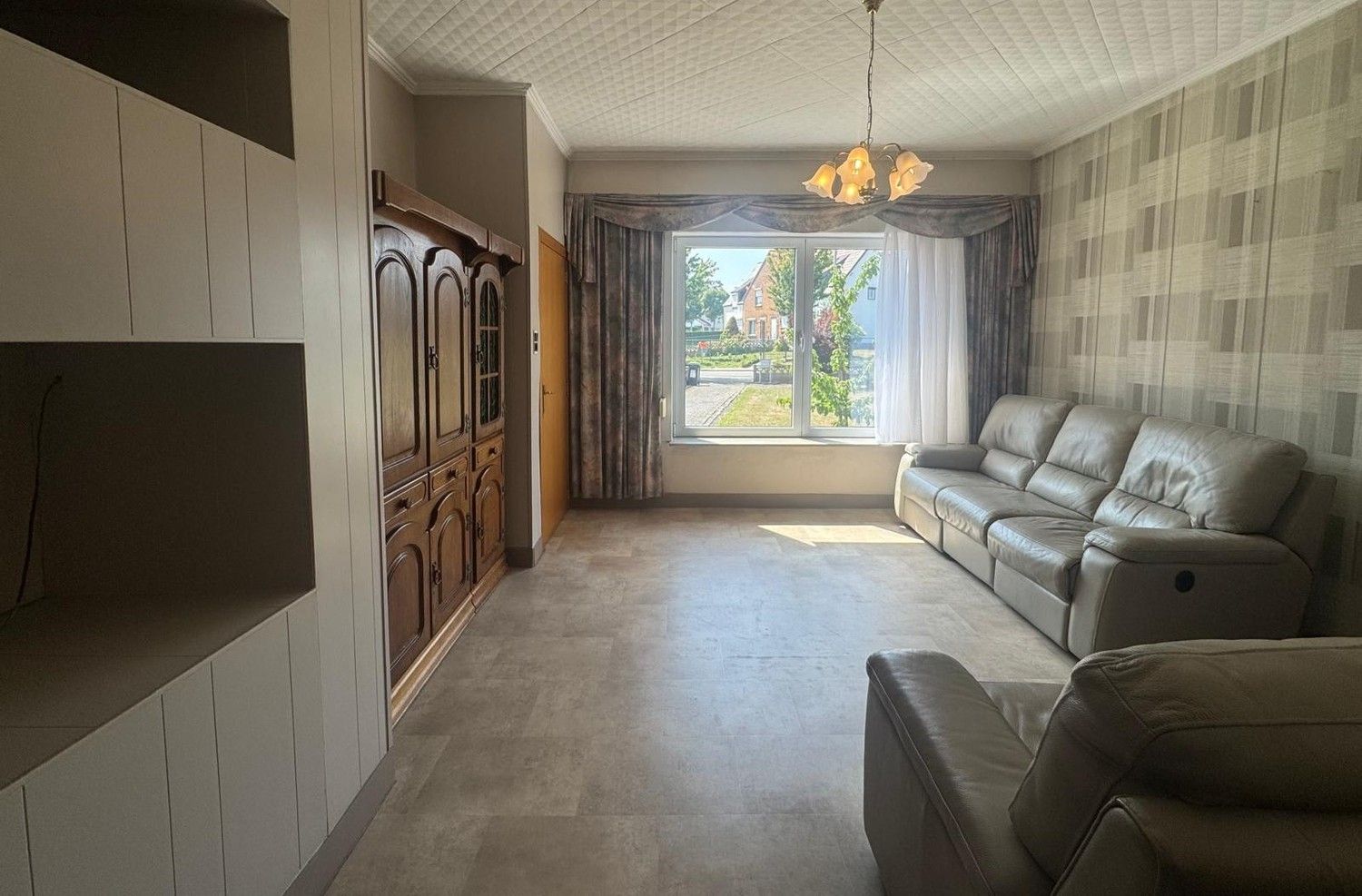 KARAKTERVOLLE, TE RENOVEREN WONING (G.B.) foto 4