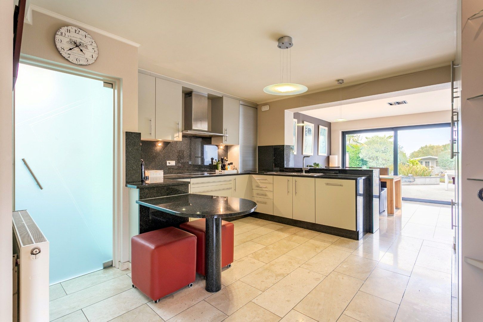 Instapklare woning met 3 slpk, garage en tuin te Pajottegem foto 10