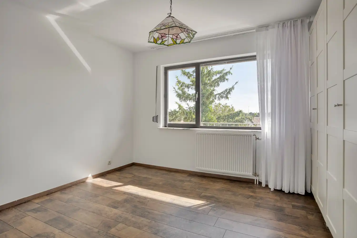 INSTAPKLAAR APPARTEMENT MET 2 SLPKS, 2 TERRASSEN EN AUTOSTAANPLAATS TE DIEST! foto 12