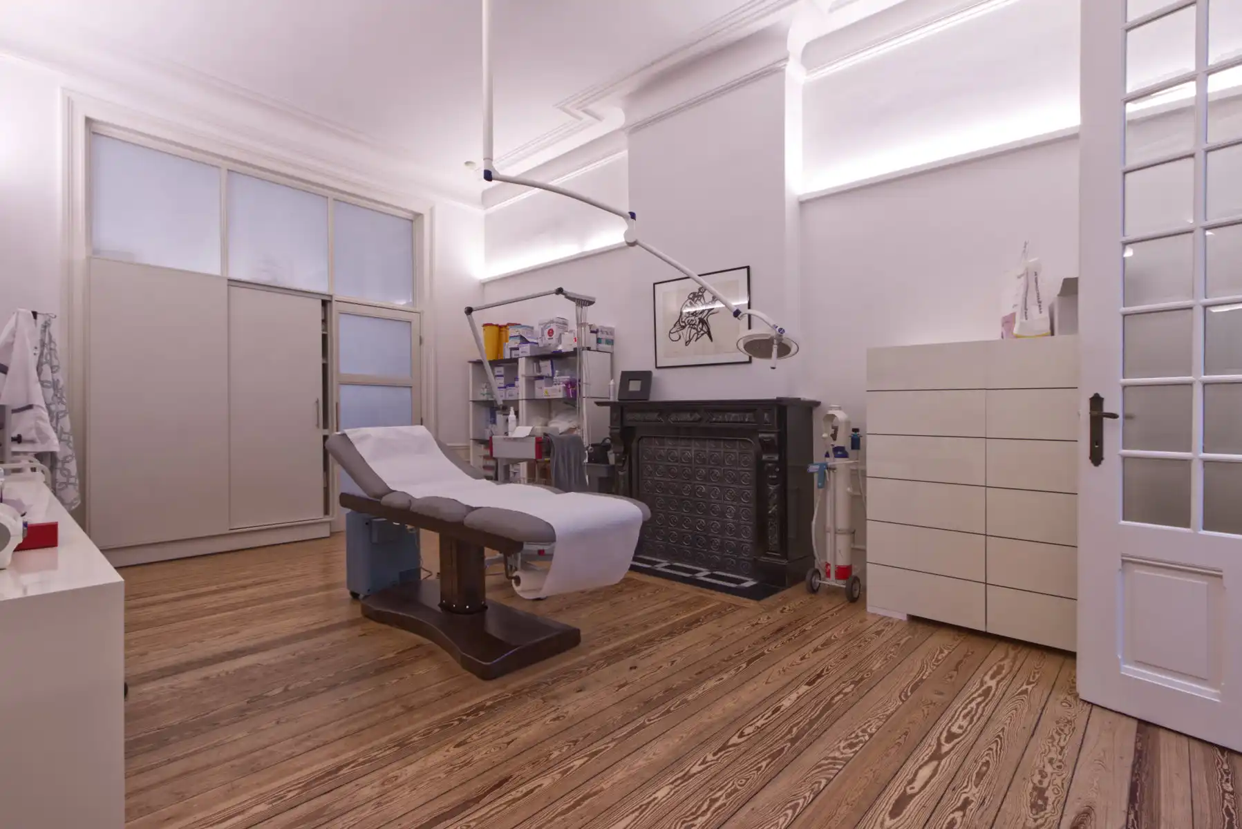 KANTOOR - 8 BURELEN - 16 tot 20 WERKPLAATSEN - PARKING MOG. foto 32