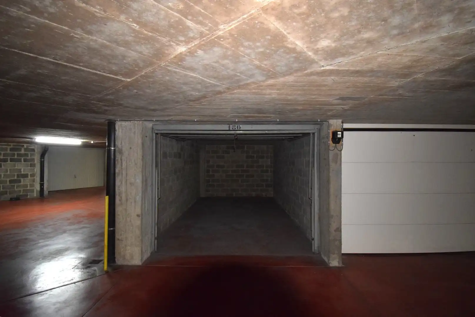 Garage foto 3