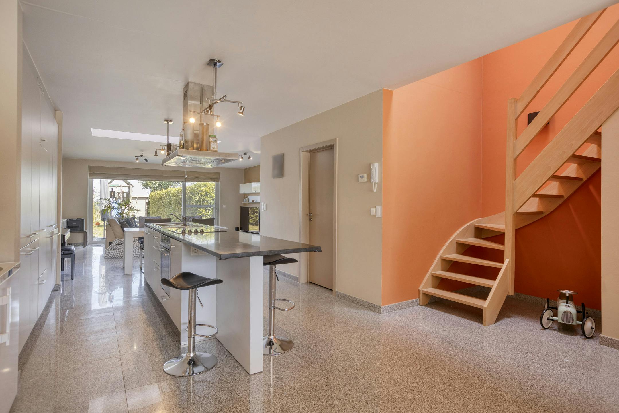 Instapklaar huis met 3 slaapkamers te koop in Aartrijke  foto 3
