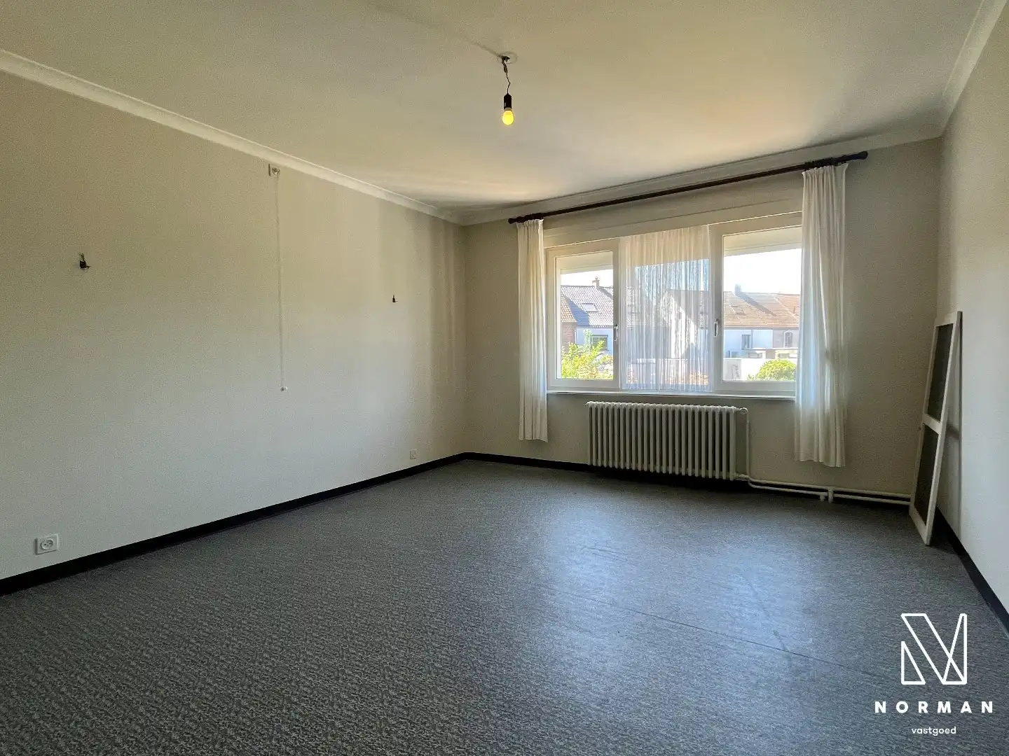 Ruime woning met 5 slks, garage in het centrum van Kuurne foto 13